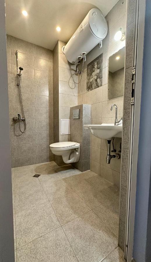 Joy Station Appartment 2 Sofya Dış mekan fotoğraf